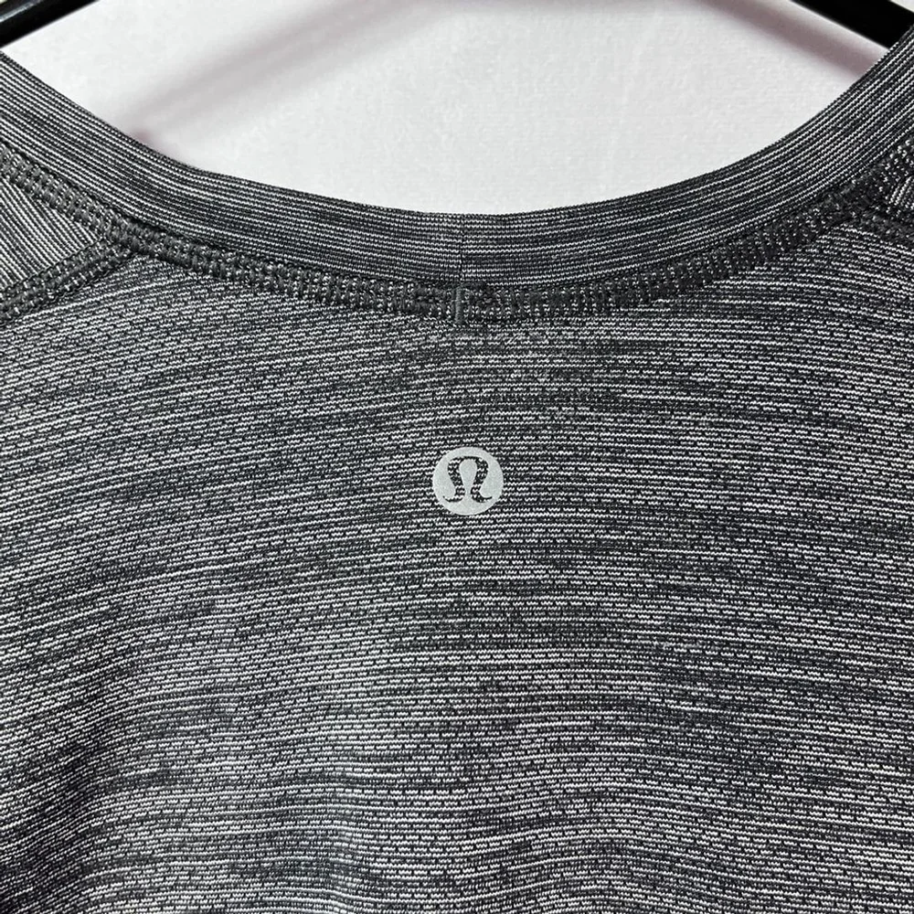 Lululemon Mens Metal Vent‎ Heathered Grey L/S T-Shirt Size Large EUC - Picture 4 of 8
